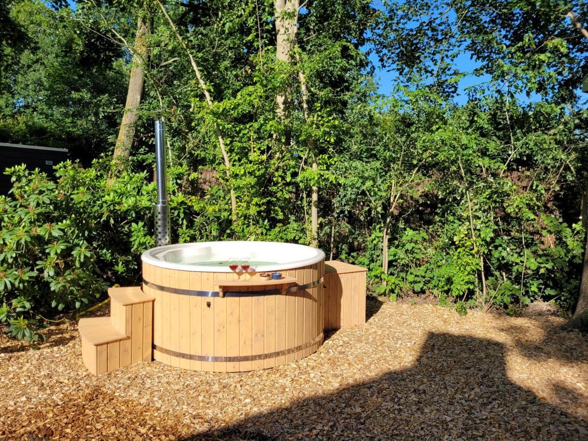 Retro Chic Wellness Met Hottub & Sauna Ewijk ภายนอก รูปภาพ