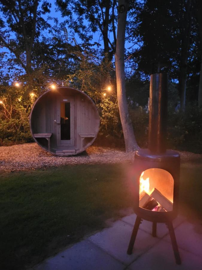 Retro Chic Wellness Met Hottub & Sauna Ewijk ภายนอก รูปภาพ